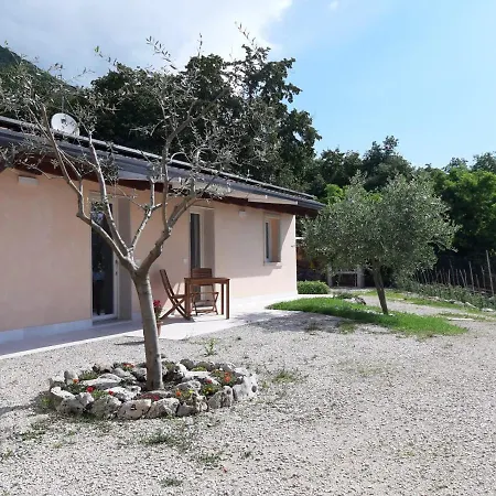 Bed & Breakfast Le Agavi 3*