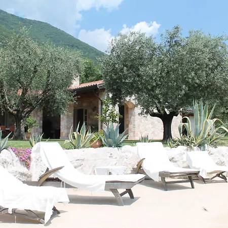 Bed & Breakfast Le Agavi